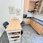 Διαμέρισμα Rab Greeny
