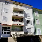 Διαμέρισμα Rab Greeny