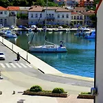 Διαμέρισμα Rab Greeny