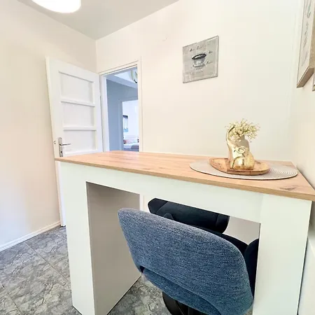 Apartamento Rab Greeny Rab Town