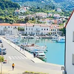 Apartament Rab Greeny *