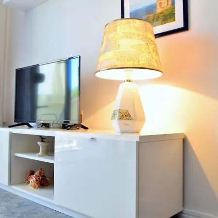 Rab Greeny Apartment